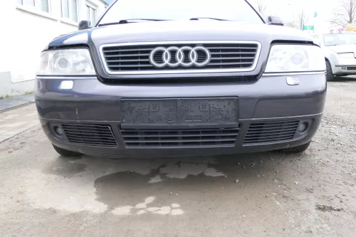 Audi A6 4B Frontstoßstange Stoßstange vorn vorne Stoßfänger blau lila LZ4V SWR (167794)