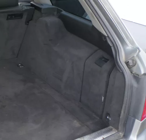 Audi A6 4B Avant Abdeckung Verkleidung Kofferraum hinten rechts Seite schwarz (167924)