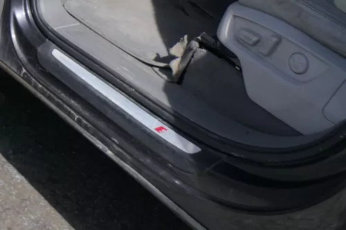 4x Audi Q7 4L Einstiegsleisten rechts + links vorne + hinten S-line Leisten (168135)