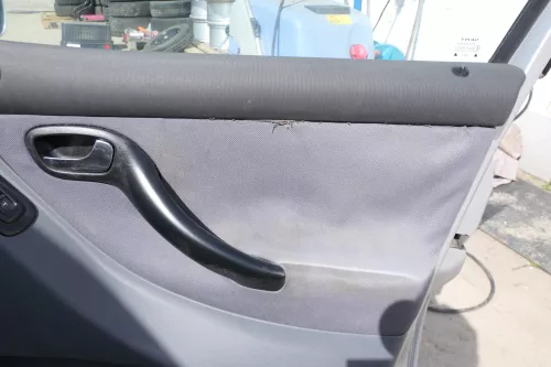1x Seat Leon 1M Toledo Türverkleidung Verkleidung Tür hinten rechts grau Griff (168316)