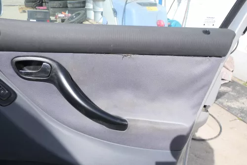 1x Seat Leon 1M Toledo Türverkleidung Verkleidung Tür hinten rechts grau Griff (168316)