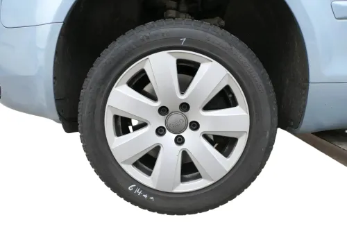 A6 4F TT Alufelgen Winterreifen Reifen Felgen 215/55 R16 97V 4F0601025AJ 4-6mm