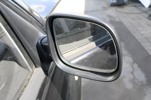 Skoda Fabia 6Y mechanischer Spiegel Außenspiegel rechts schwarz Glas