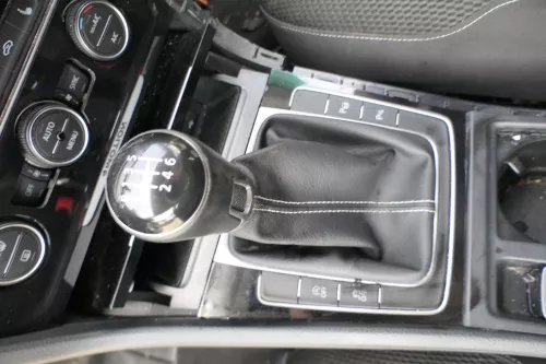 VW Golf 7 Schaltknauf Schaltsack Schaltung Schaltknüppel original 6-Gang Leder (169180)