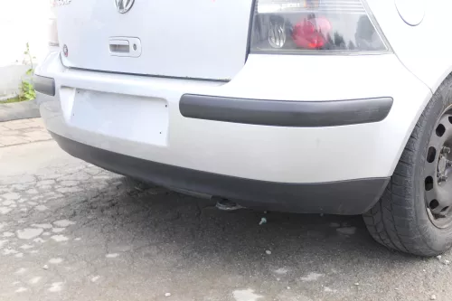 VW Golf 4 Limousine Stoßstange hinten Heckstoßstange Stoßfänger silber LB7Z grau (169297)