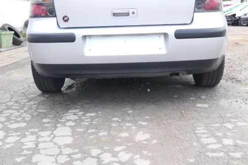 VW Golf 4 Limousine Stoßstange hinten Heckstoßstange Stoßfänger silber LB7Z grau (169297)