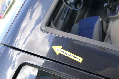 VW Golf 4 Tür vorne rechts Beifahrertür 2/3-Türer schwarz LC9Z ohnAnbauteile (170138)
