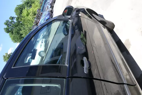 VW Fox 5Z Tür vorne rechts Beifahrertür schwarz L041 (170164)