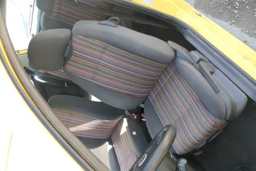 VW Fox Sitz Fahrersitz vorne links OHNEAirbag höhenverstellbar  v