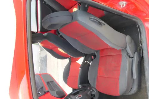 Seat Arosa VW Lupo Sitz vorn links Fahrersitz Höhenverstellung höhenverste rot (170474)