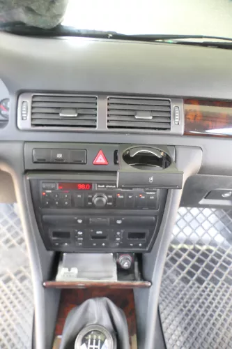 Audi A6 4B C5 Verkleidung Klappe Abdeckung Dekor Holz Optik Nußbaum  (170947)