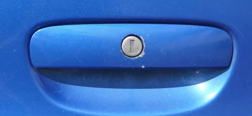 VW Polo 9N 9N3 Griff Heckkklappe Heckklappengriff blau LA5M (171204)