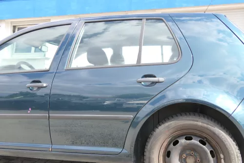 VW Golf 4 1J Limousine Tür hinten links grün LC6X (KEINkombi)  (171220)