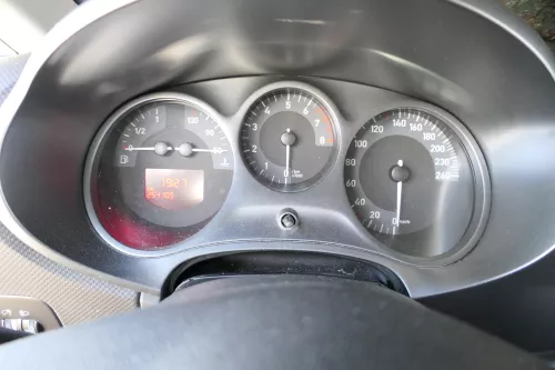 Seat Leon 1P Tacho Tachometer 1P0920825 254.000km FSI 2,0 BVY BLR BLY BVZ (171362)