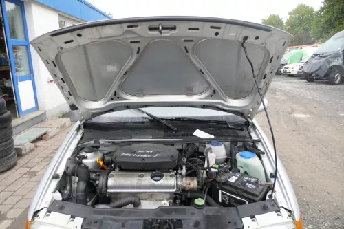 VW Polo 6N Motorhaube Klappe vorn vorne silber LB7Z (171399)