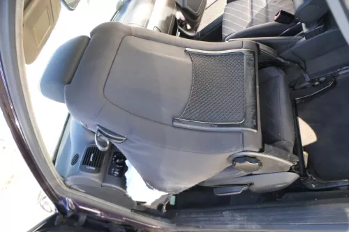 A3 8L Sitz Fahrersitz vorne links 2/3-Türer klappbar höhenverstellbar Sportsitz (171529)