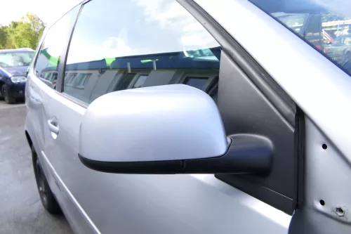 VW Polo 9N manueller Spiegel Außenspiegel rechts vorne silber LA7W (171548)