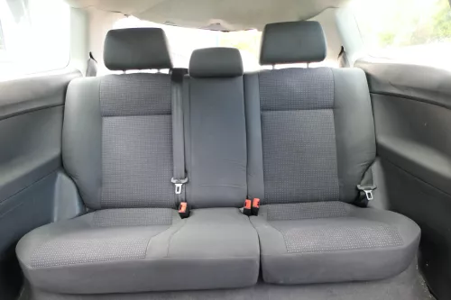 VW Polo 9N 9N3 Sitz Rückbank Sitzfläche Sitze 3 Punkt Gurt hinten mit Kopfstütze
