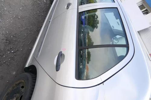 Skoda Fabia 6Y Limousine Schrägheck Tür hinten links grau silber LF7T (171566)