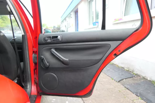 1x VW Golf 4 1J Limousine Türverkleidung Verkleidung Tür hinten rechts schwarz (171597)