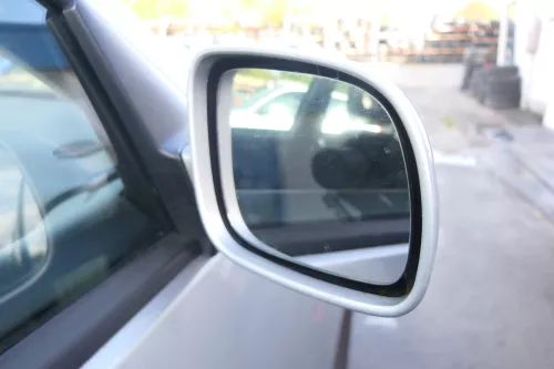 VW Golf 4 Bora manueller Spiegel rechts Außenspiegel silber grau LA7W Glas