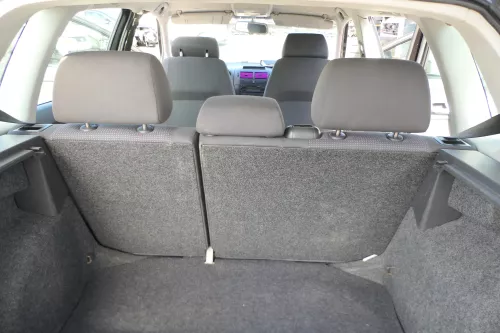 VW Polo 9N 9N3 Sitz Rückbank Sitzfläche Sitze 3 Punkt Gurt hinten mit Kopfstütze (171833)