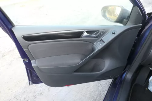 VW Golf 6 5K Türverkleidung Verkleidung Tür vorne +hinten 4-Türer  (171898)