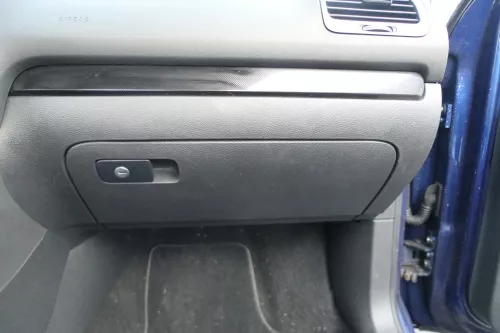 VW Golf 6 5K Leiste Abdeckung Dekor schwarz pyramids netzoptik