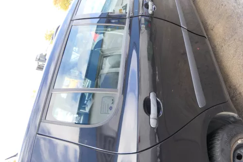 Skoda Fabia 5J Limousine Tür hinten rechts schwarz LF9R (172017)