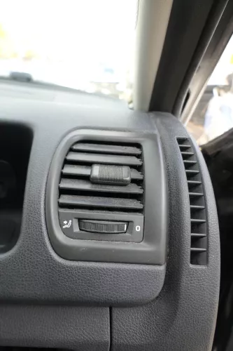 Skoda Fabia Roomster 5J Lüftungsdüse Düse Lüftung vorne rechts 5J0820046  9B9 (172035)