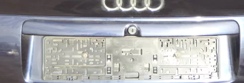 Audi A4 B5 Limousine Griff Heckklappe Heckklappengriff blau LZ5L biscaBj.1999 (172456)