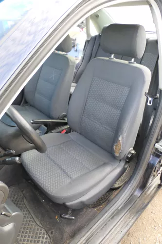 Audi A4 B5 Sitz Fahrersitz vorne links höhenverstellbar  (172461)