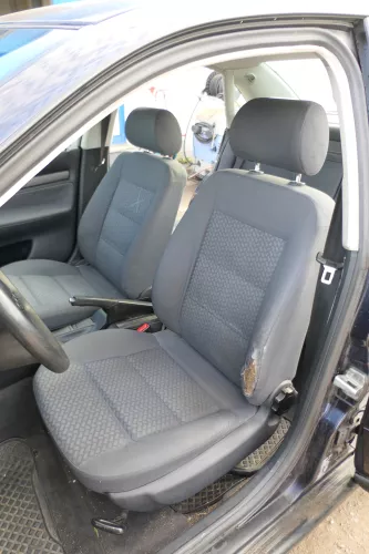 Audi A4 B5 Sitz Fahrersitz vorne links höhenverstellbar  (172461)