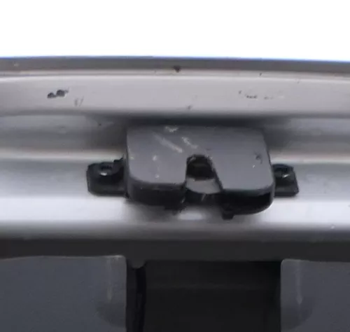 VW Passat 3BG Kombi Heckschloß Schloß unten an Heckklappe 3B9827505E Fanghaken (172480)