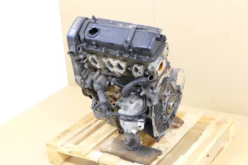 VW Passat 3BG Superb 2,0 AZM Benzin Motor 85kw 110PS - 166.000km (172498)