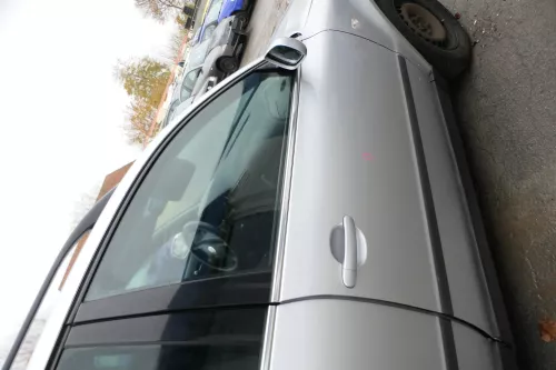 VW Passat 3B 3BG Kombi + Limo Tür vorne rechts Beifahrertür grau silber LA7W (172515)