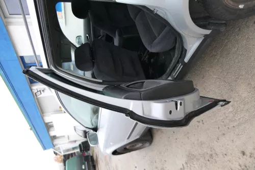 VW Passat 3B 3BG 3B6 Kombi Variant Tür hinten links silber LA7W reflexsilber (172518)