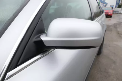 VW Passat 3B 3BG elektrischer Spiegel Außenspiegel links mit Glas Silber LA7W Ma