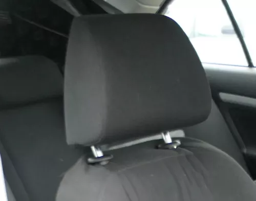 Skoda Octavia 1Z Sitz vorne links oder rechts Kopfstütze Kopfstützen schwarz