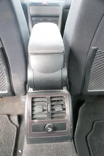 Audi A6 4B C5 Mittelarmlehne Armlehne original  (172707)