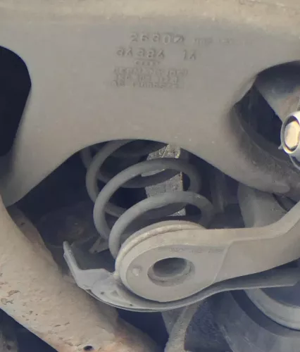 2x  Audi A4 8K Feder hinten links + rechts 8K0511115GS original (172795)