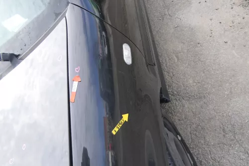 VW Polo 6N2 Kotflügel vorne links schwarz LC9Z (bis auf den Schweller) (173148)