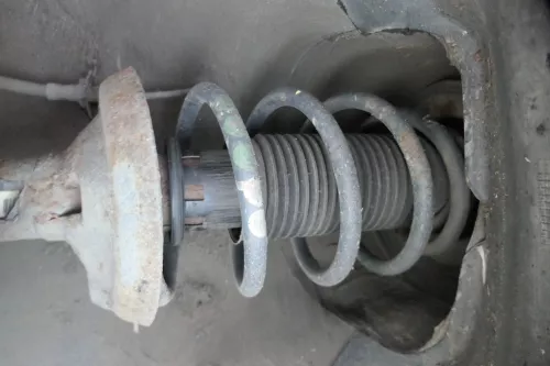 2x Golf 3 Ibiza Polo 6K Federbein Stoßdämpfer Feder vorne