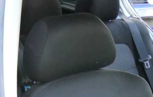 1x Seat Leon Toledeo 1M Sitz vorne links rechts Kopfstütze schwarz