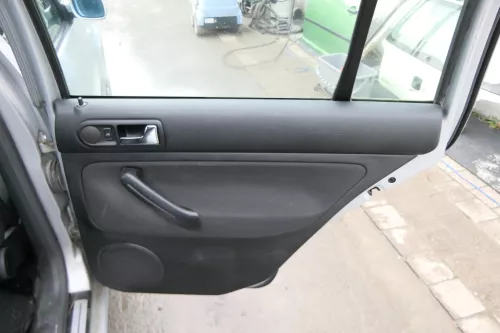 1x VW Golf 4 1J Kombi Türverkleidung Verkleidung Tür hinten rechts schwarz (173400)