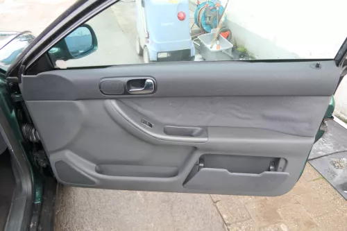 1x Audi A3 8L Türverkleidung Verkleidung Tür vorne rechts 2/3-Türer  (173646)
