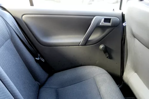 1x VW Polo 6N2 Türverkleidung Verkleidung Tür hinten links 4/5-Türer off-black (173933)