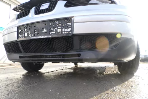 Seat Arosa 6H Stoßstange Frontstoßstange vorne grau silber LS7N Facelift + Grill (173957)