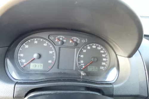 VW Polo 9N Tacho Tachometer Kombiinstrument 144.000km 6Q0920800P 1,2 47kw 40kw