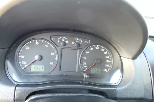 VW Polo 9N Tacho Tachometer Kombiinstrument 144.000km 6Q0920800P 1,2 47kw 40kw (173991)